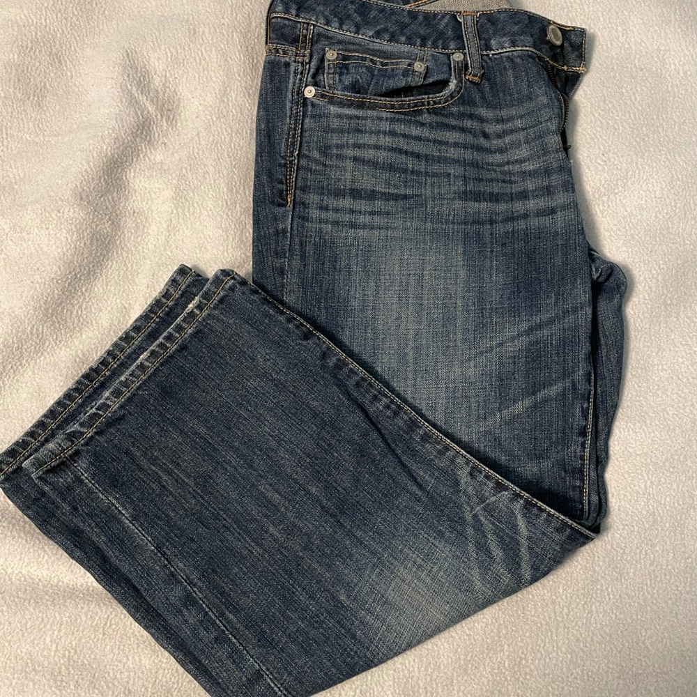 American Eagle Boyfit size 10 cropped jeans